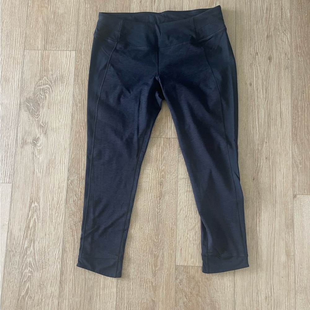 Calia cropped black leggings with tone on tone textured panels